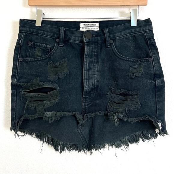 One Teaspoon Black Denim Junkyard Destroyed Mini Skirt Size 25 - Picture 5 of 15